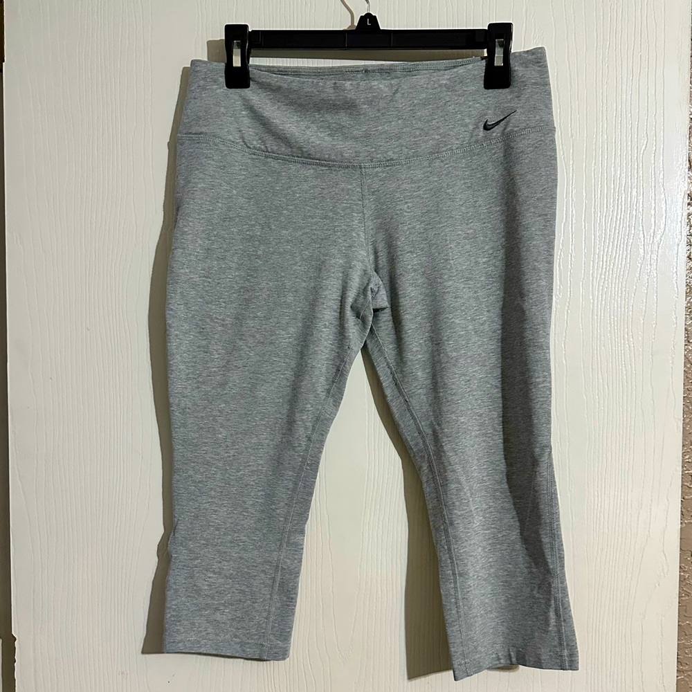 Nike Dri Fit Capri Leggings